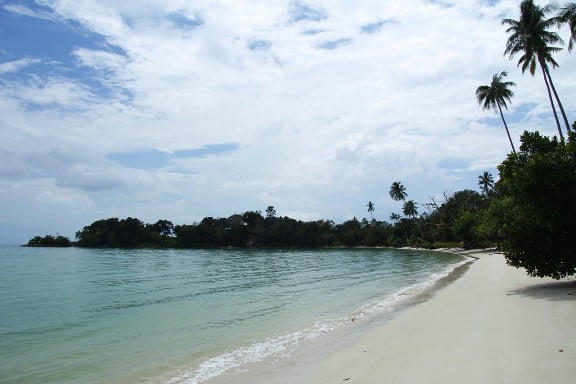 tempat wisata di pontianak - Pantai Pasir Panjang