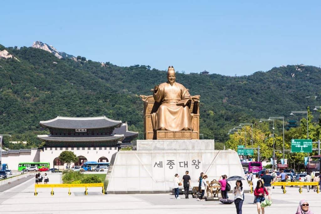 Tempat Wisata di Korea Selatan Gwanghwamun Square